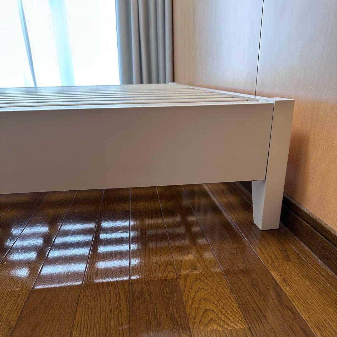 ニトリ　ダブルサイズ　すのこ　ベットフレーム　ホワイト