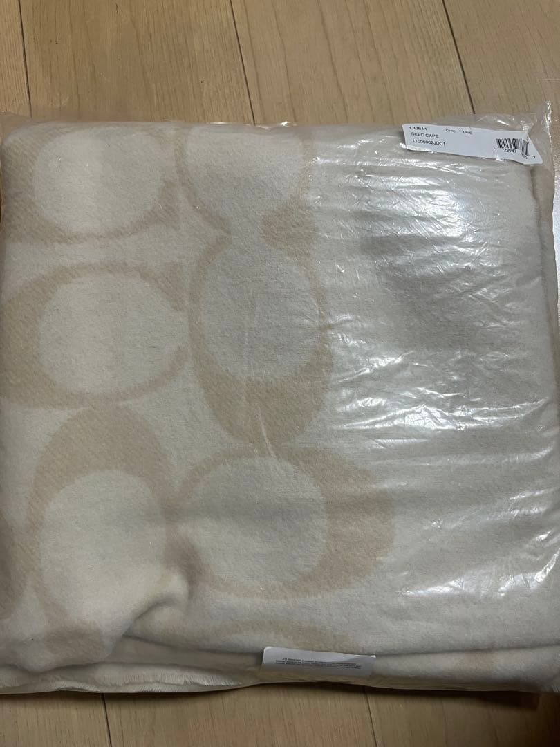 COACH シグネチャー ケープ