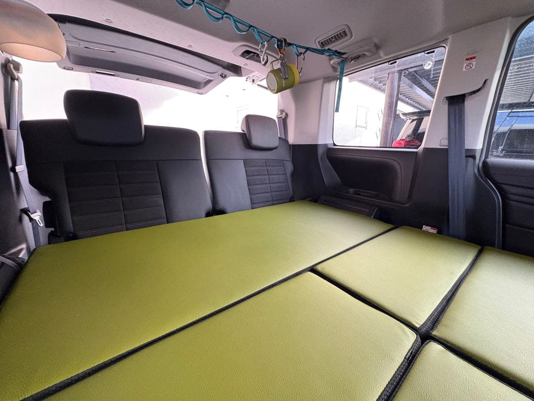 デリカD5専用ベッドキットの天板　オリーブ色