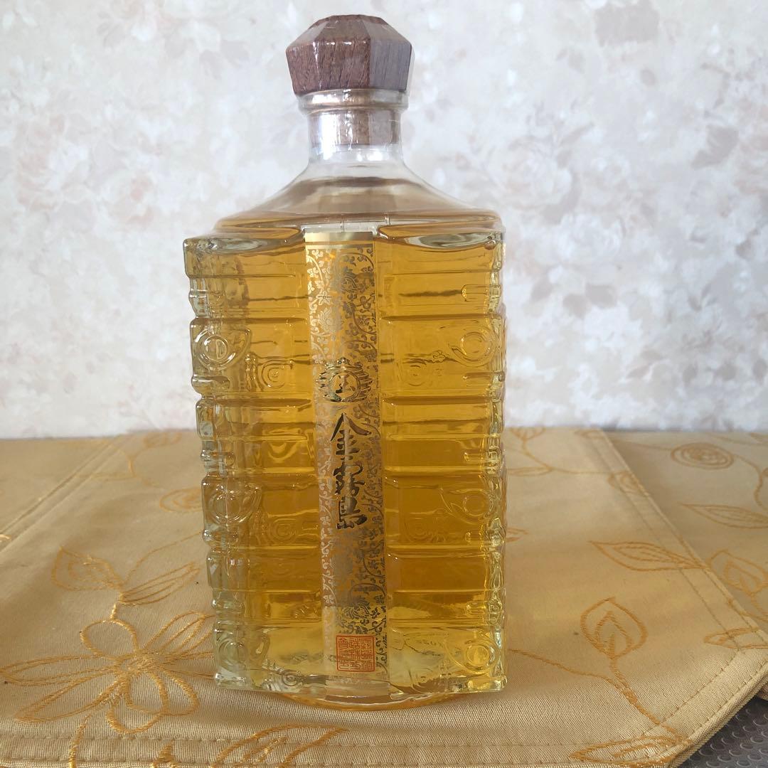 〈玉〉金霧島　霧島酒造　本格焼酎　900ml