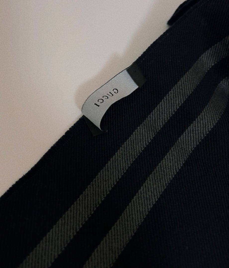 グッチ　GUCCI マフラー　GGマーク　ブラック×グレー