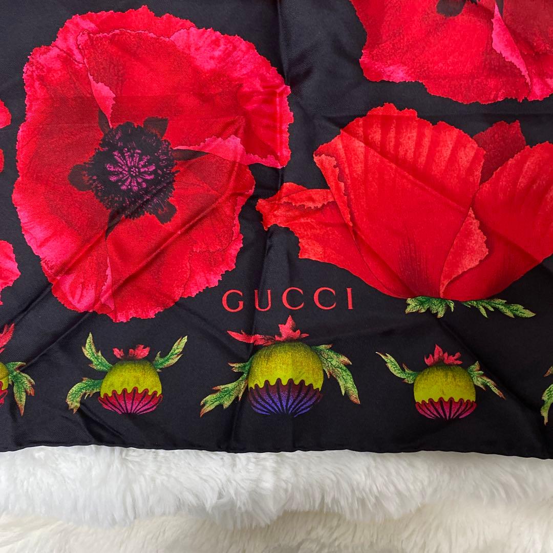 GUCCI ポピー花柄 シルクスカーフ