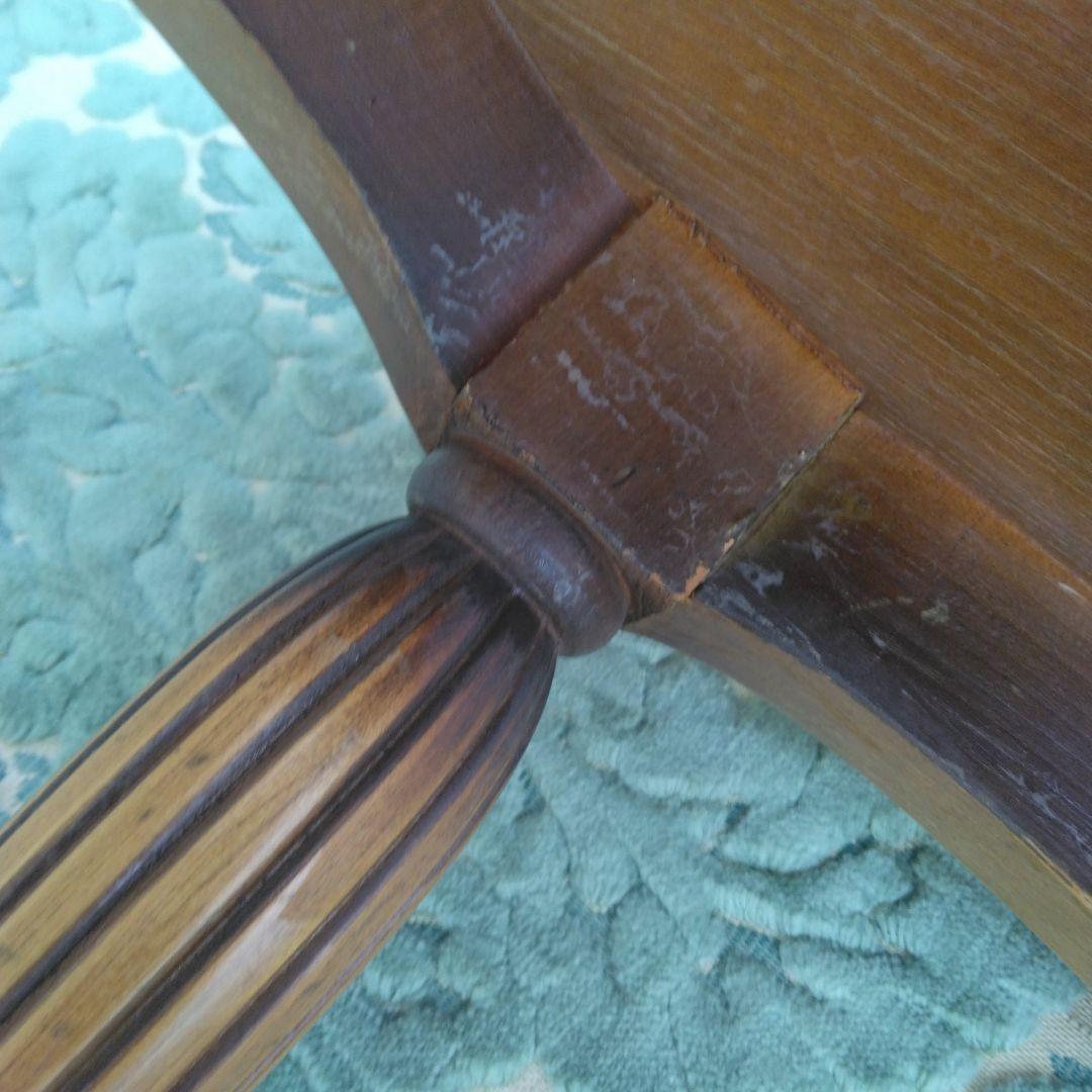 イタリア　古いテーパードレッグのローテーブル