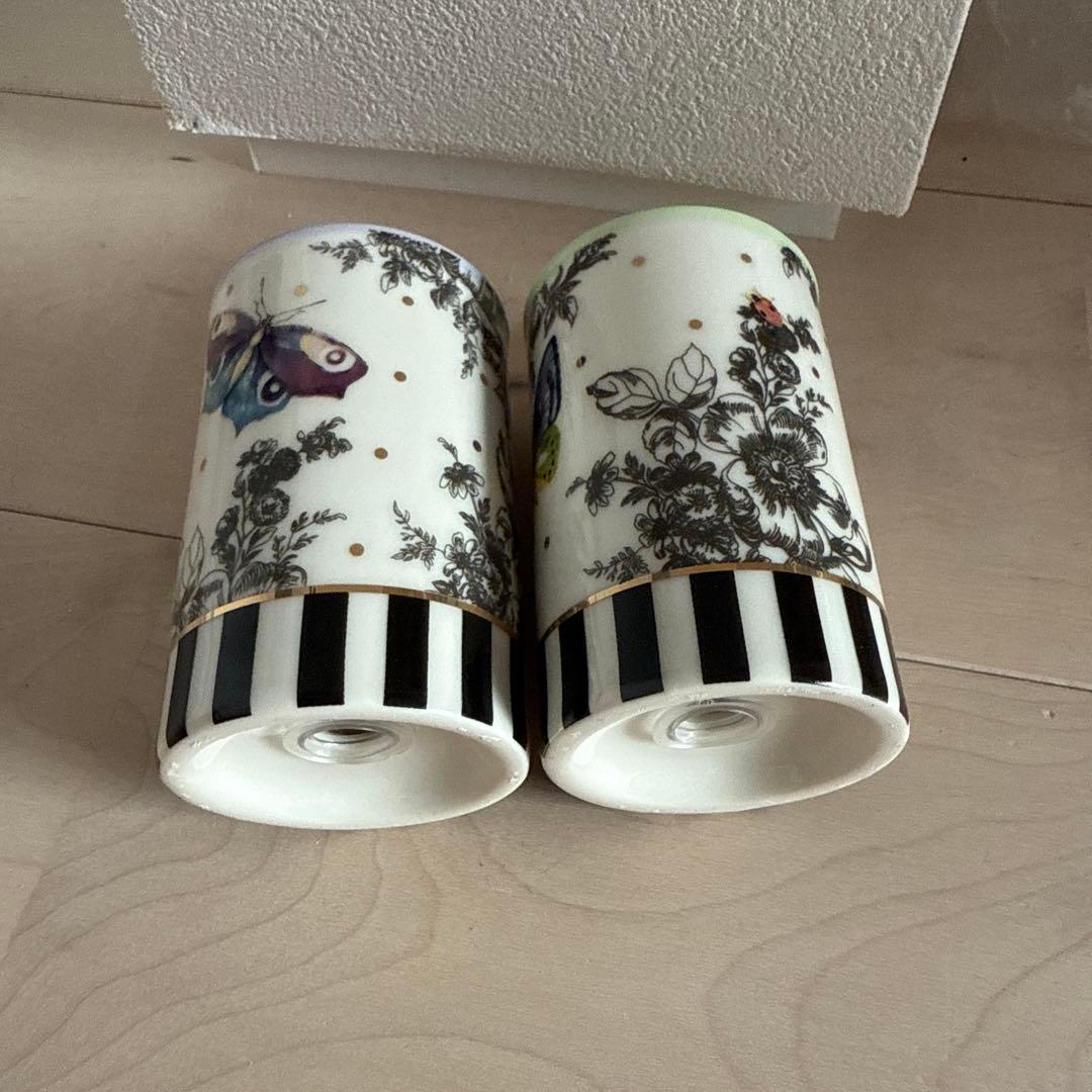 新作 マッケンジーチャイルズ 蝶 花柄　ソルト・ペッパー入れセット