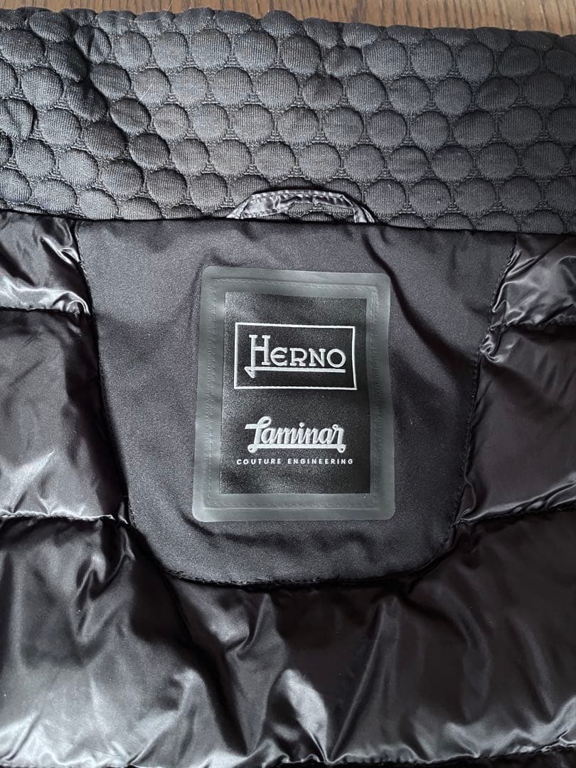 HERNOヘルノ LAMINARダウンコート 黒 フード付き19AW 定価20万