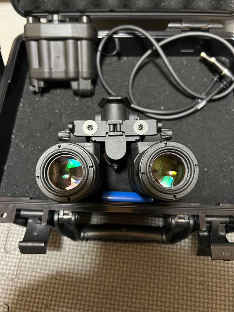 PVS-31 デジタルナイトビジョン 実動 IR 四角画面タイプ
