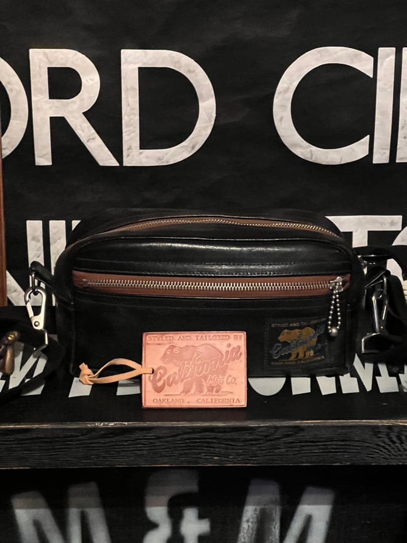 レインボーカントリー　ホースハイドレザーショルダーポーチ　ウエストバッグ