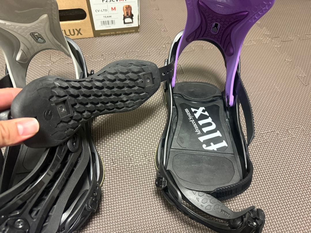 d*7様 FLUX CV Mサイズ　ビンディング