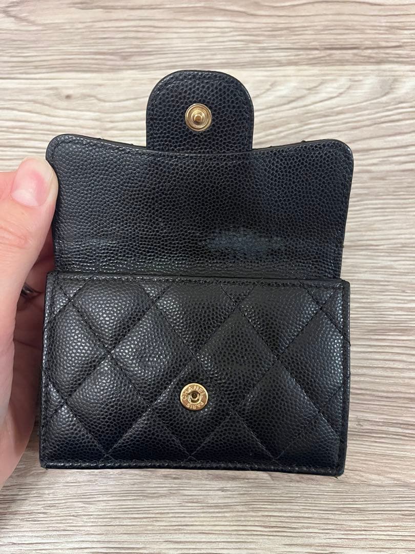 CHANEL シャネル　財布　キャビアスキン