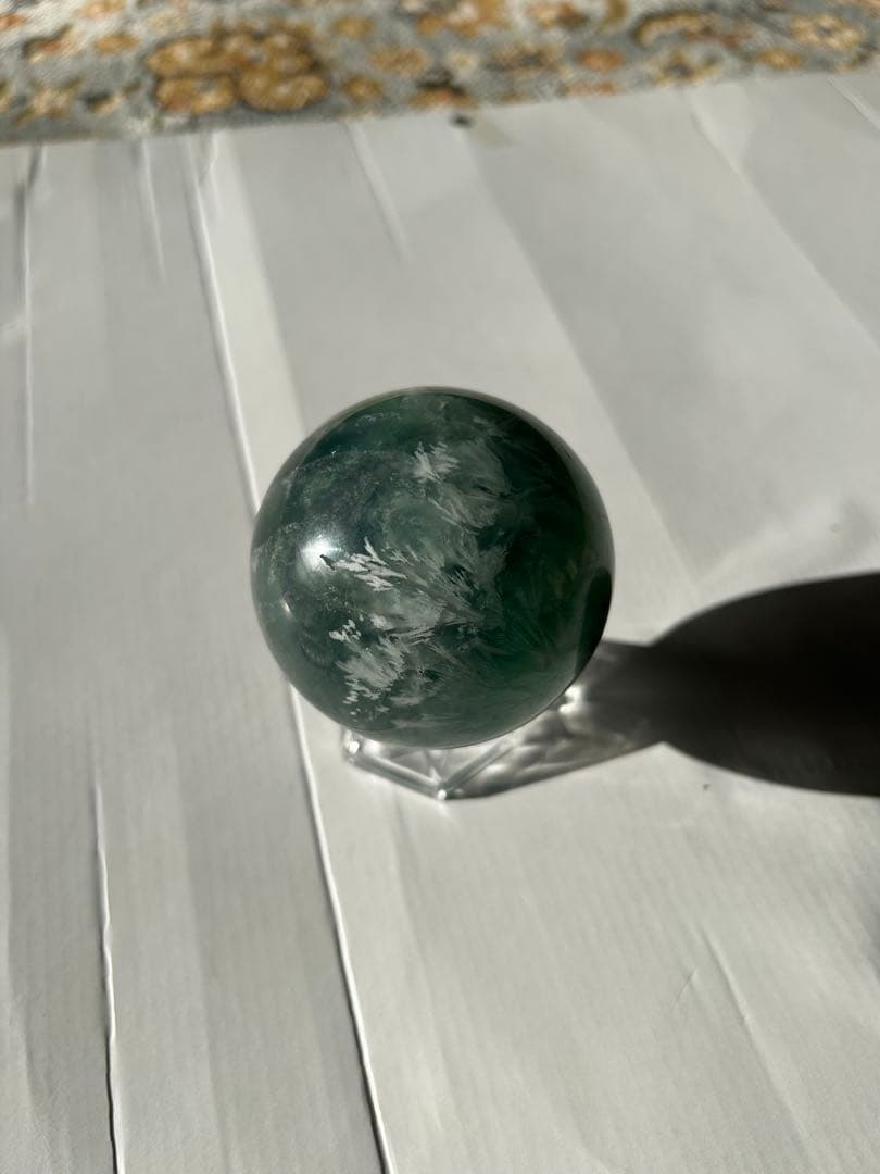 エンジェルフェザーフローライト　スフィア　丸玉　パワーストーン　台座付き　置物