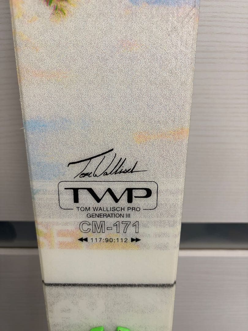 LINE トムウォリッシュ