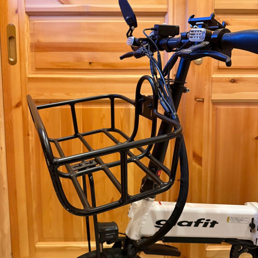 glafit GFR-02 ホワイト モビチェン付き