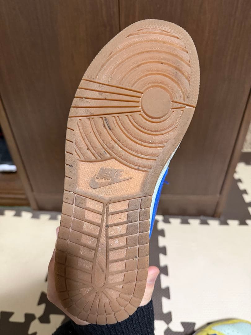 Travis Scott × Air Jordan 1 Low \"Canary\"