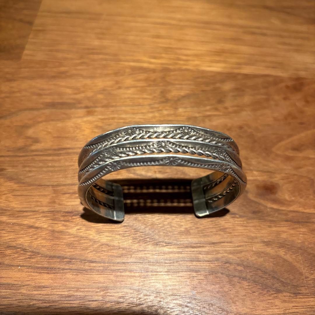 シルバー ヴィンテージバングル