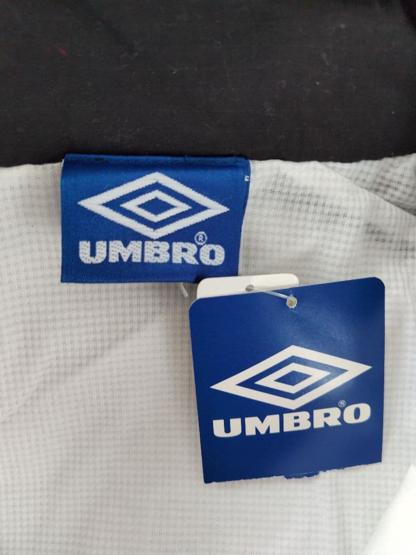 Umbro マンチェスターU ビステ・ウィンドブレーカー セット 黒/白/赤