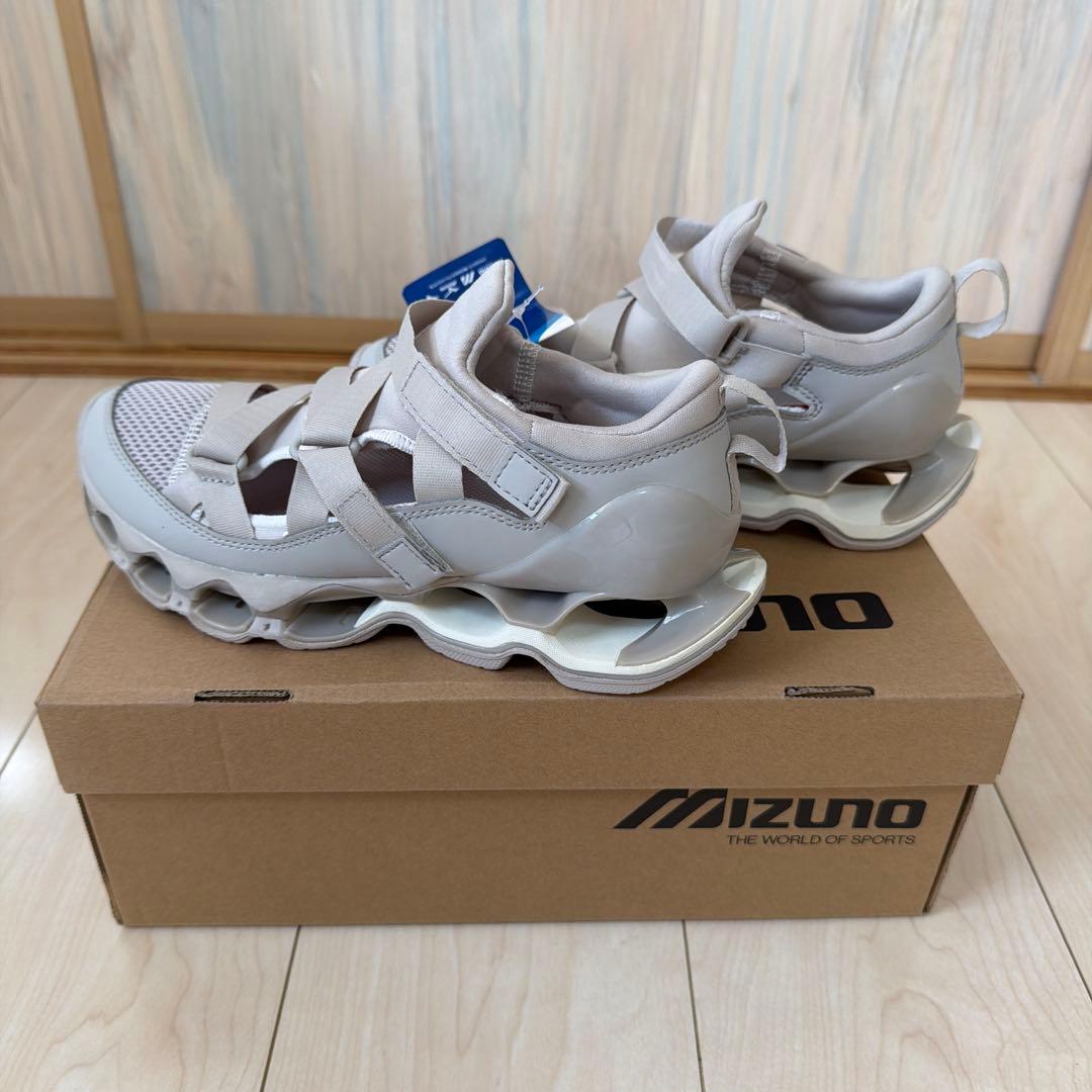 Mizuno グレー スニーカー クロスストラップ