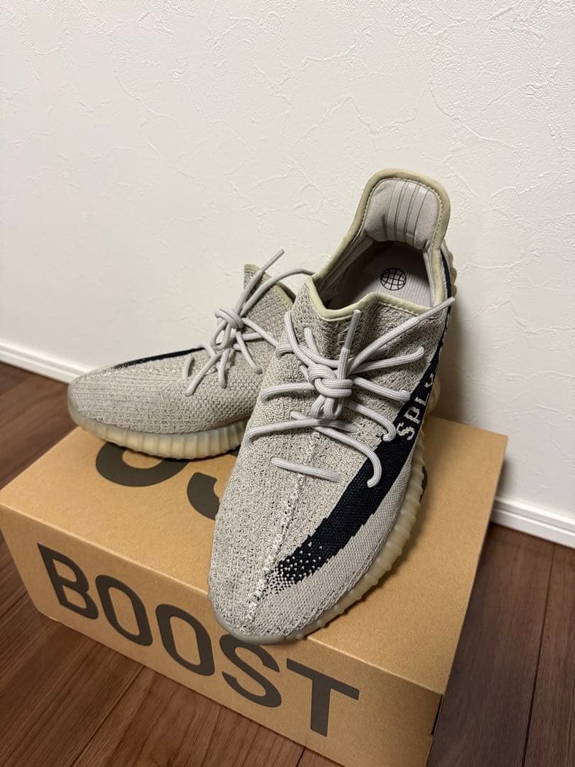 箱、取説あり！！ adidasアディダスYeezyBoost 350 V2