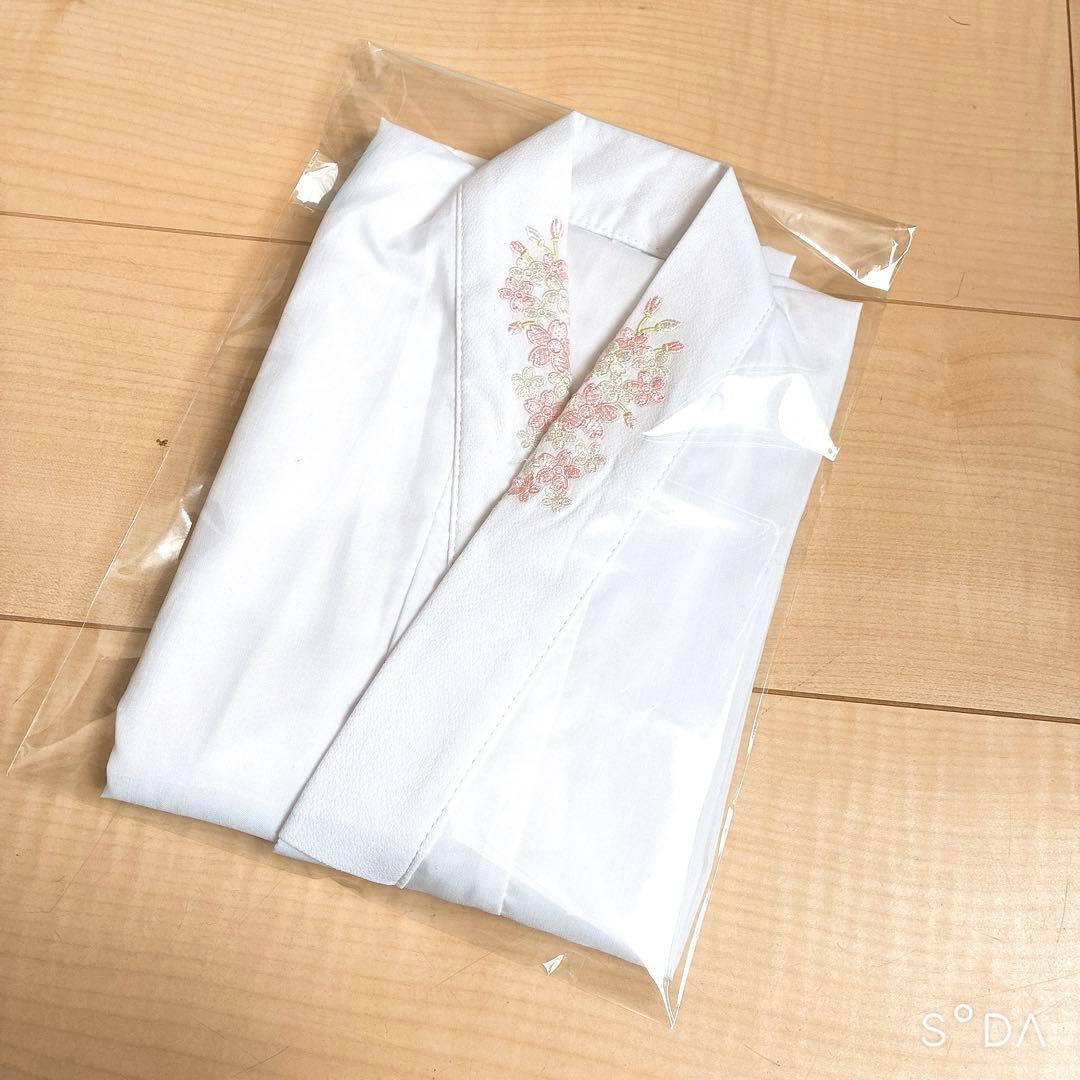 【キャサリンコテージ】袴セット（白花色着物×灰色袴）＋襦袢　130cm