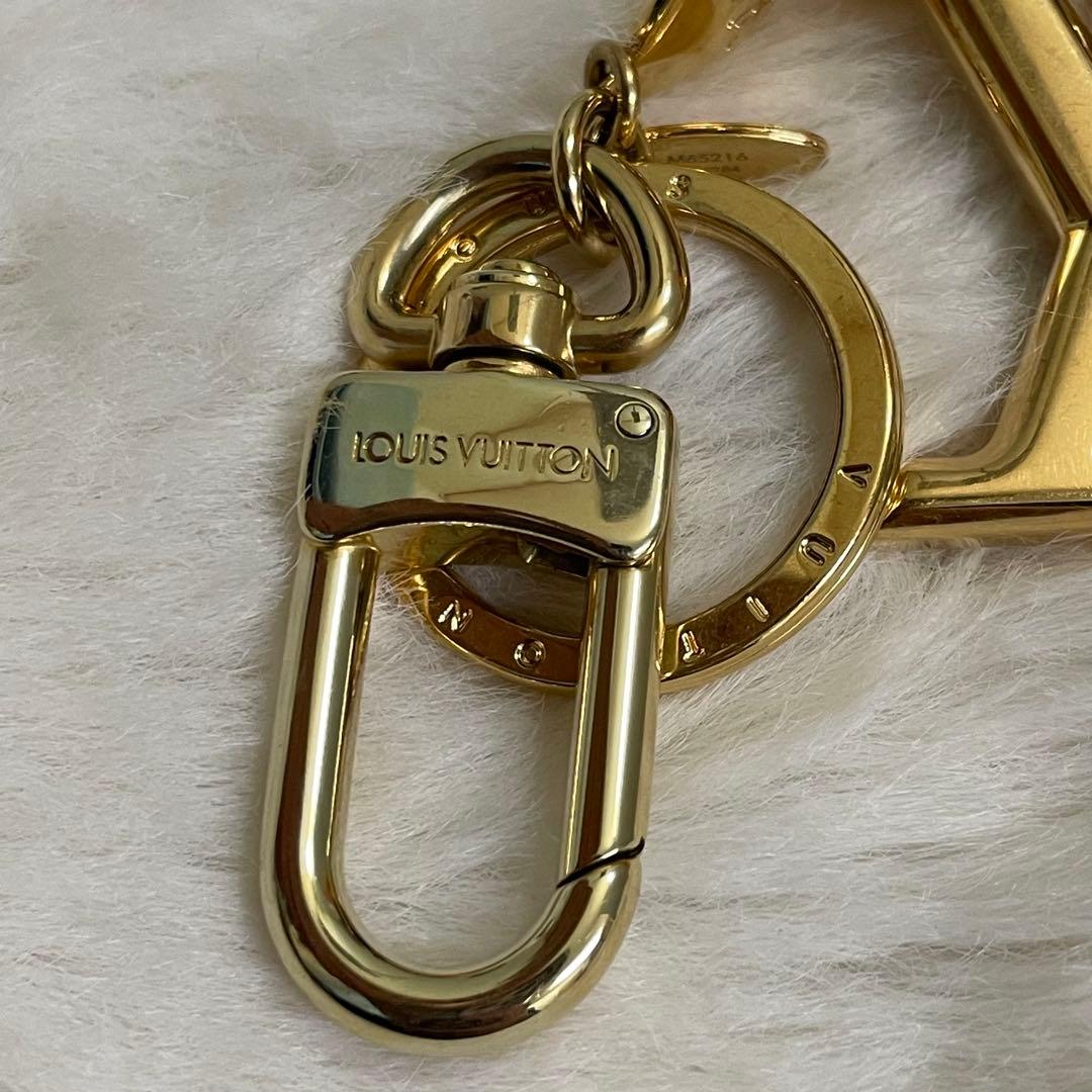 LOUIS VUITTON キーホルダー ポルトクレ　LV ファセット　ゴールド
