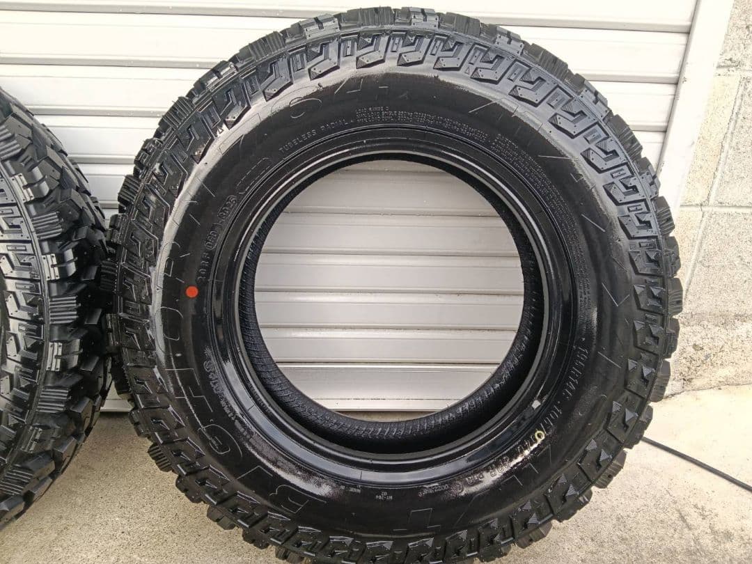 週末限定 MAXXIS BIGHORN MT-764 195R14 8PR