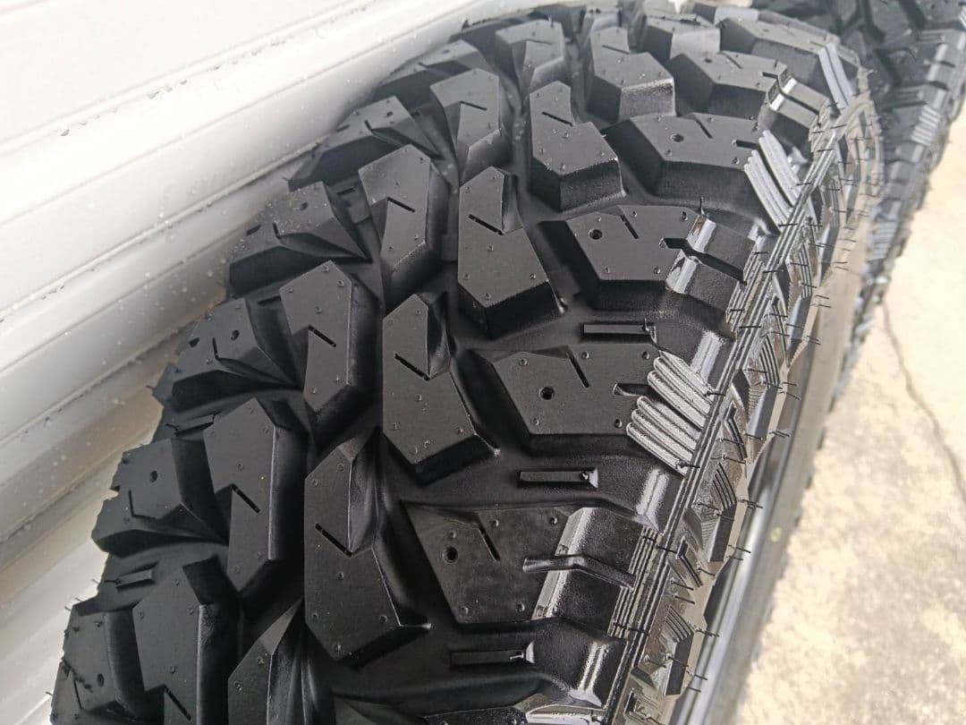 週末限定 MAXXIS BIGHORN MT-764 195R14 8PR