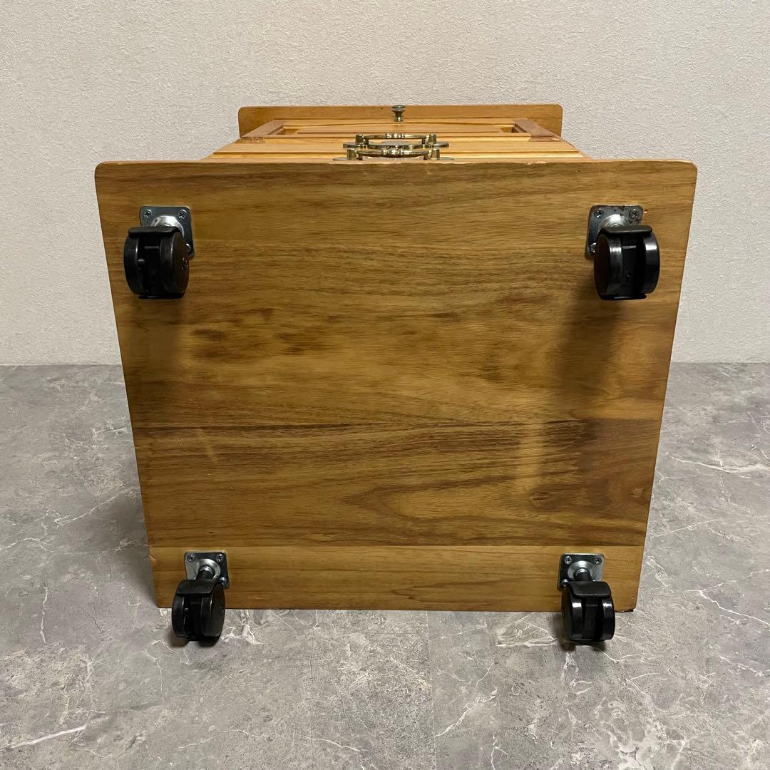 アンティーク　サイドテーブル　サイドチェスト　サイドキャビネット　飾り台