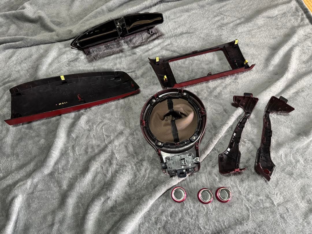 86 ZN6 室内パネル一式 赤 一部剥げあり