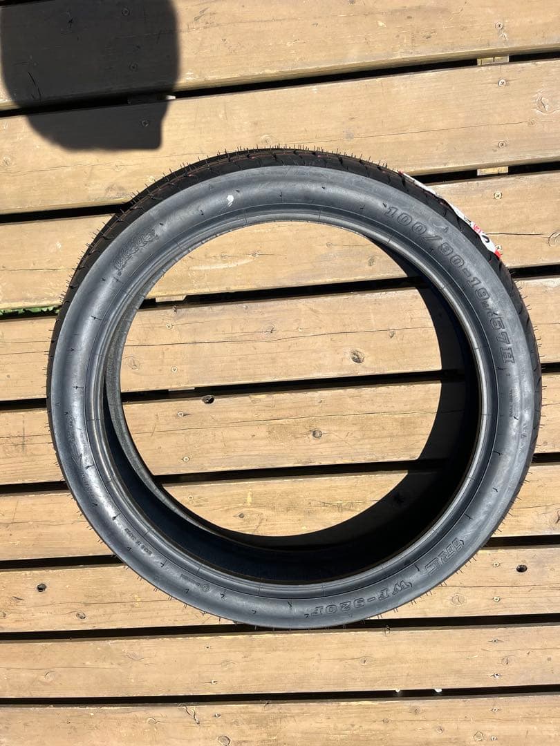 IRC 100/90-19 M/C 57H 新品未使用品