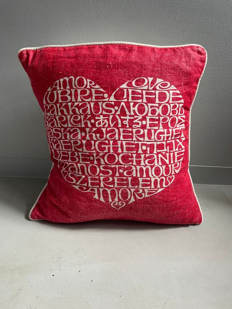 アレキサンダー・ジラルド MAXIMO社製 ヴィンテージクッション