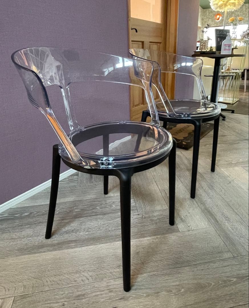 スモーク透明チェア2脚　展示品　　送料込み