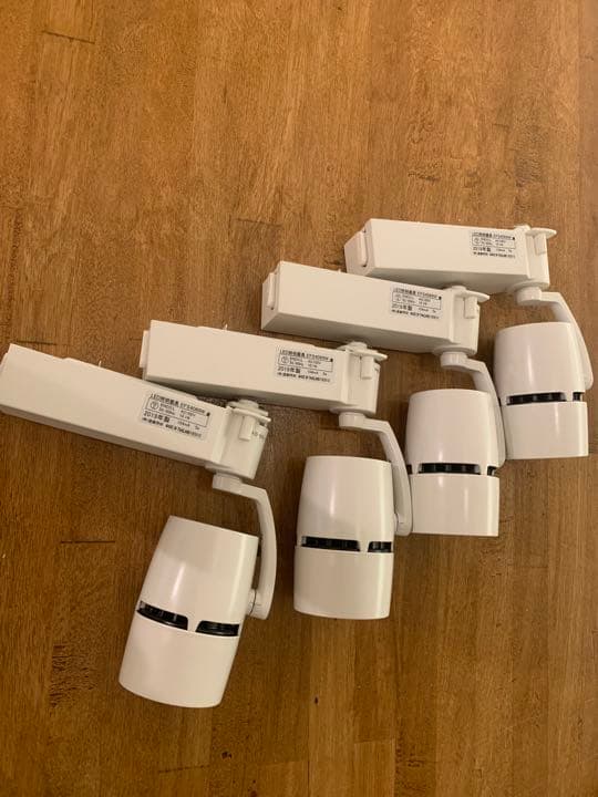 【お得】LED照明器具 EFS4069W 4個セット