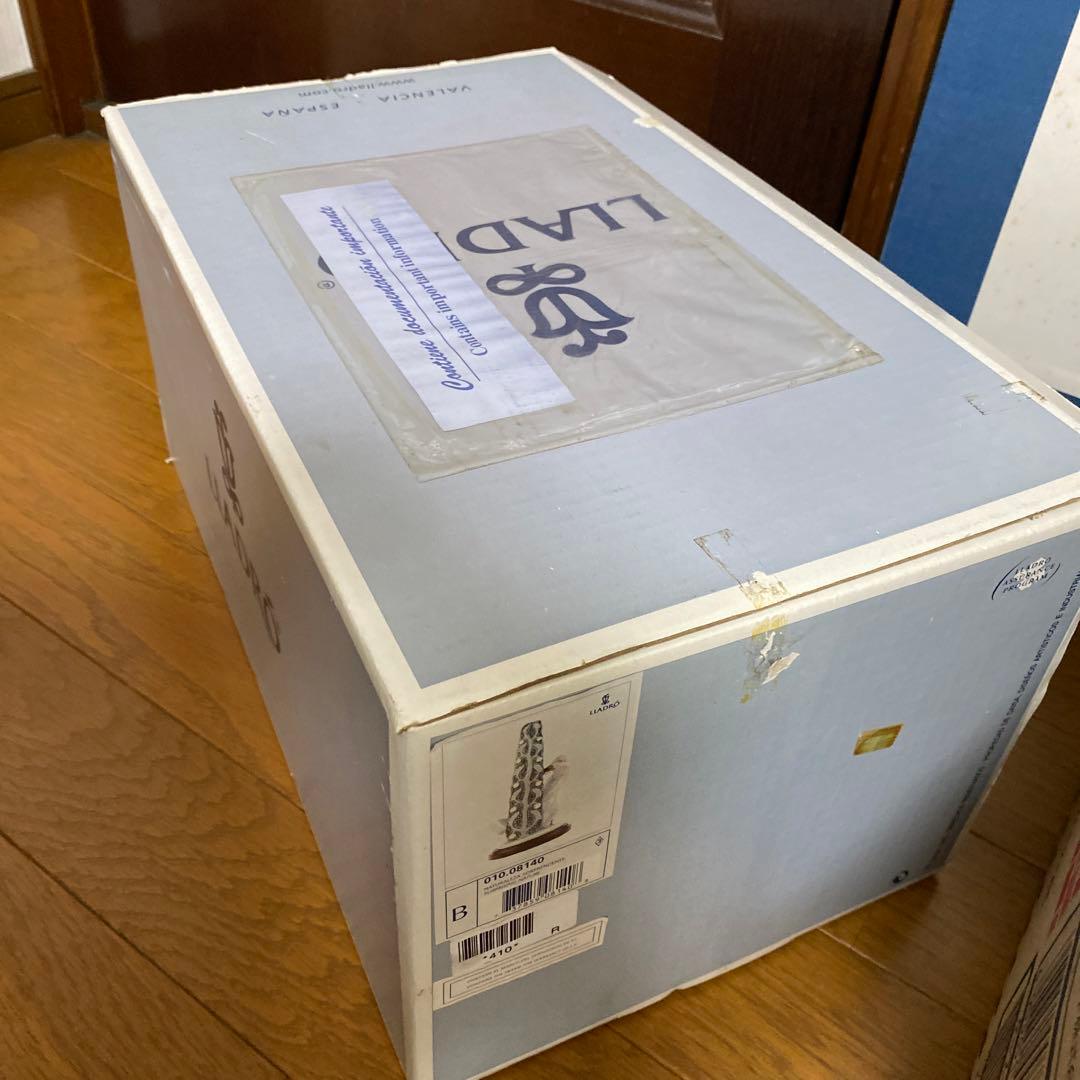 リヤドロ　光の詩8140 リミテッドエディション証明書つき。台座付き