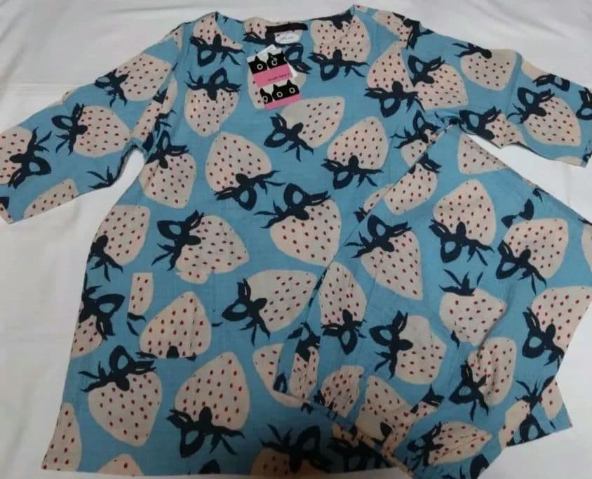 新品 マタノアツコ　いちご柄　半袖パジャマ　M ８分丈ズボン MEME ワコール