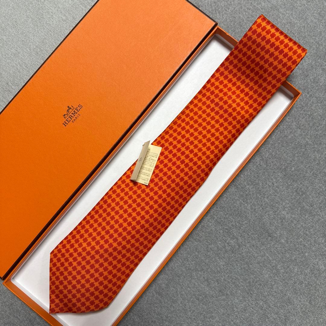 未使用タグ付　エルメス　ネクタイ　オレンジ　シルク　派手　結婚式