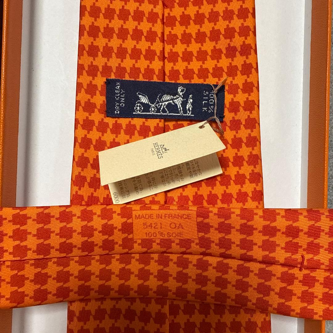 未使用タグ付　エルメス　ネクタイ　オレンジ　シルク　派手　結婚式