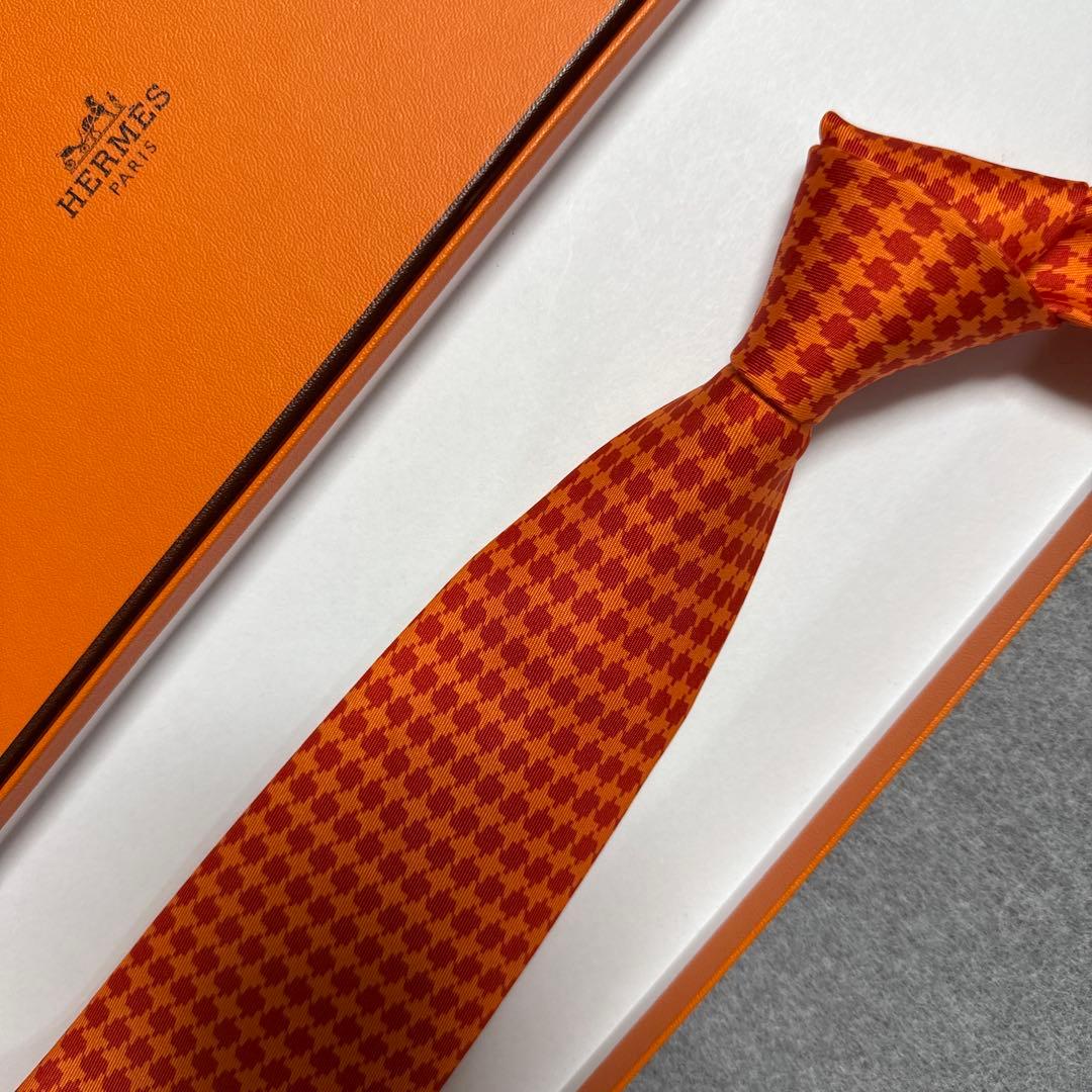 未使用タグ付　エルメス　ネクタイ　オレンジ　シルク　派手　結婚式