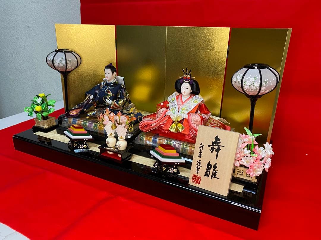 雛人形　親王平飾りセット・サイズ間口約６０×奥行約３０×高さ約３１㎝