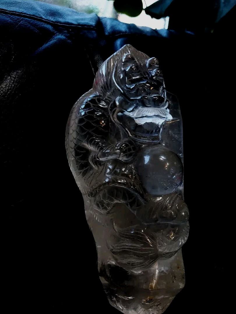 ▼激透明度❋14㌢1.4㎏✦純天然ヒマラヤ本水晶最高品質✤龍神✶宝珠手彫