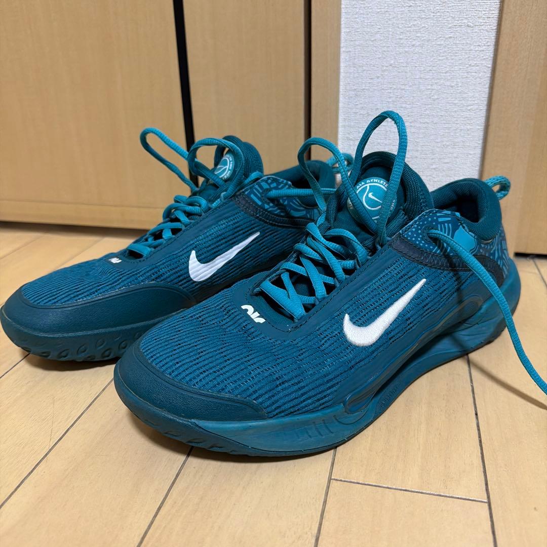 Nike テニスシューズ
