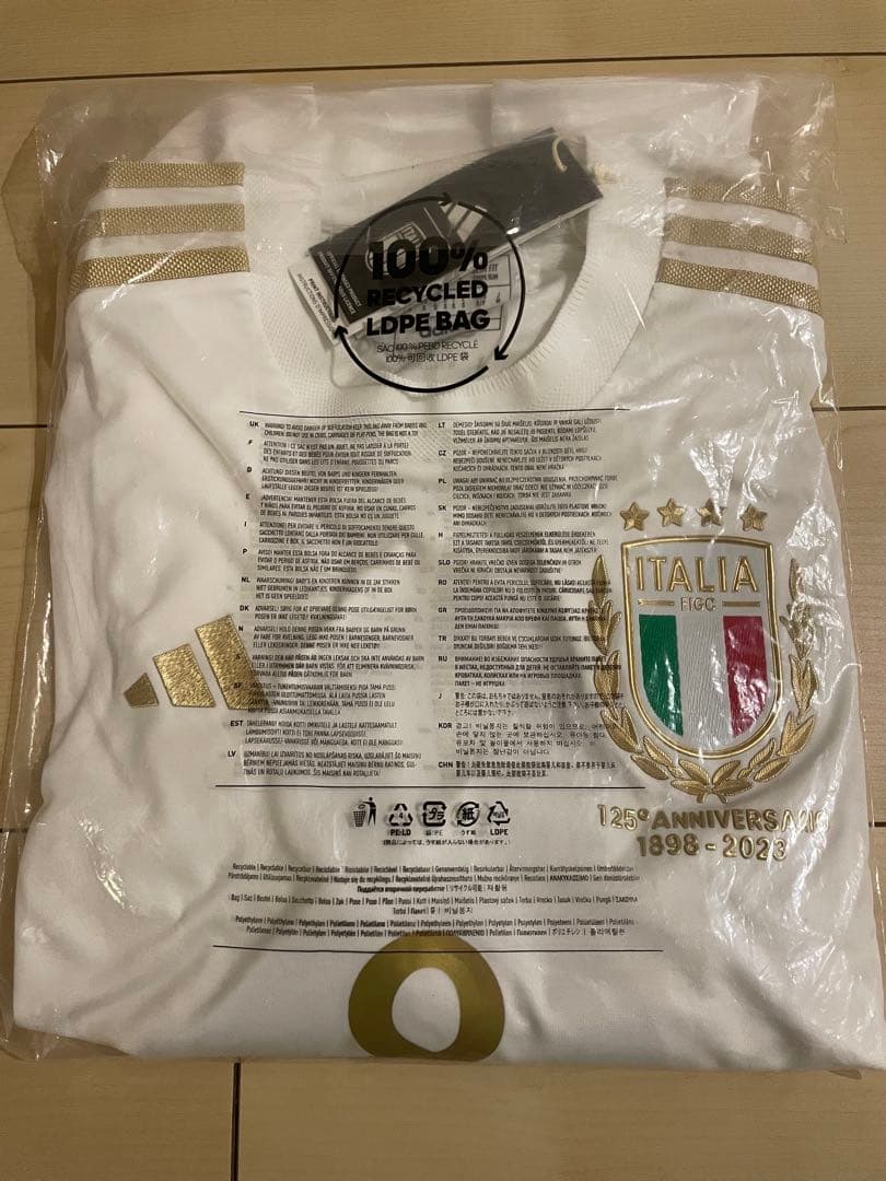 アディダスサッカーイタリア代表125周年記念白ユニフォーム23トナーリ金FIGC
