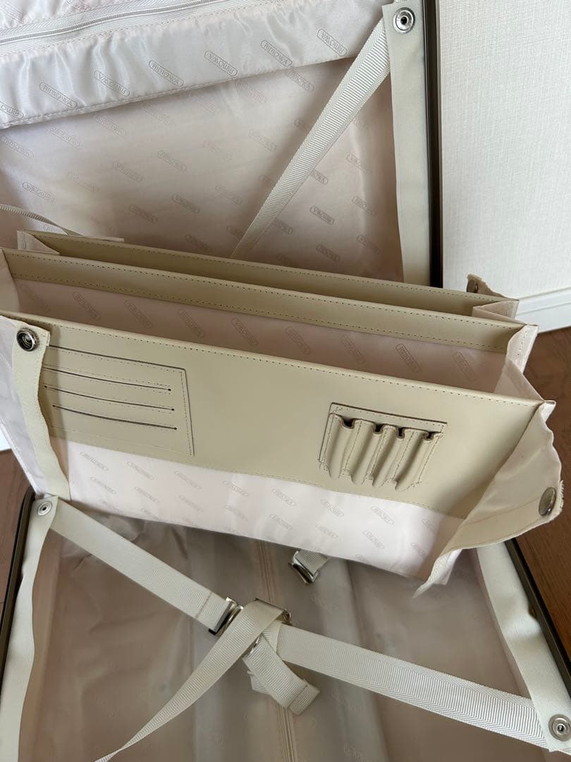 【美品】RIMOWA LIMBO ビジネスキャリーケース 27L