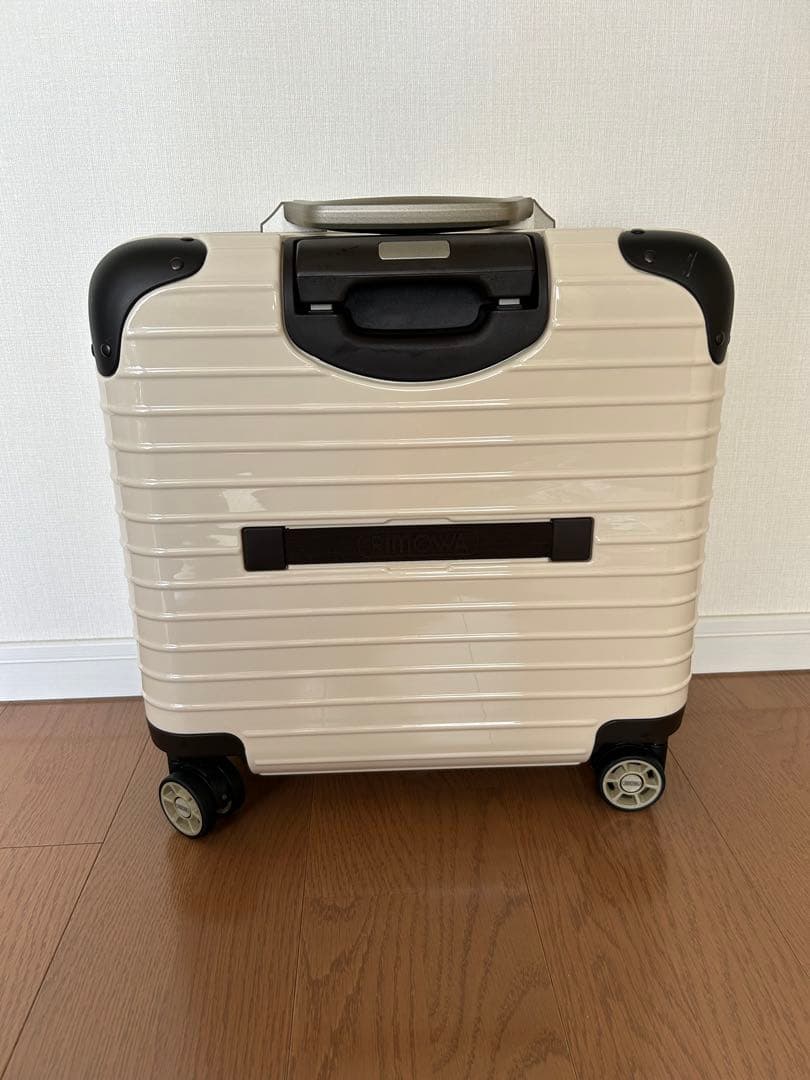 【美品】RIMOWA LIMBO ビジネスキャリーケース 27L