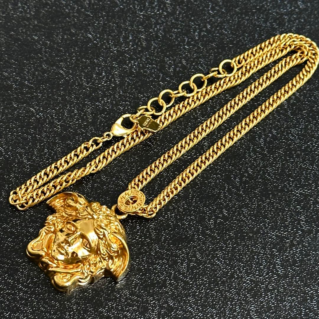 VERSACE 大ぶり メデューサ ネックレス ゴールド 1008766