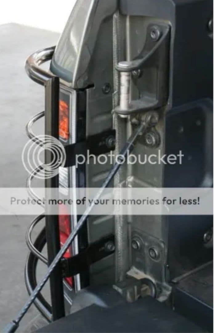 06〜08y ホンダ リッジライン テールランプ テールライト ガード