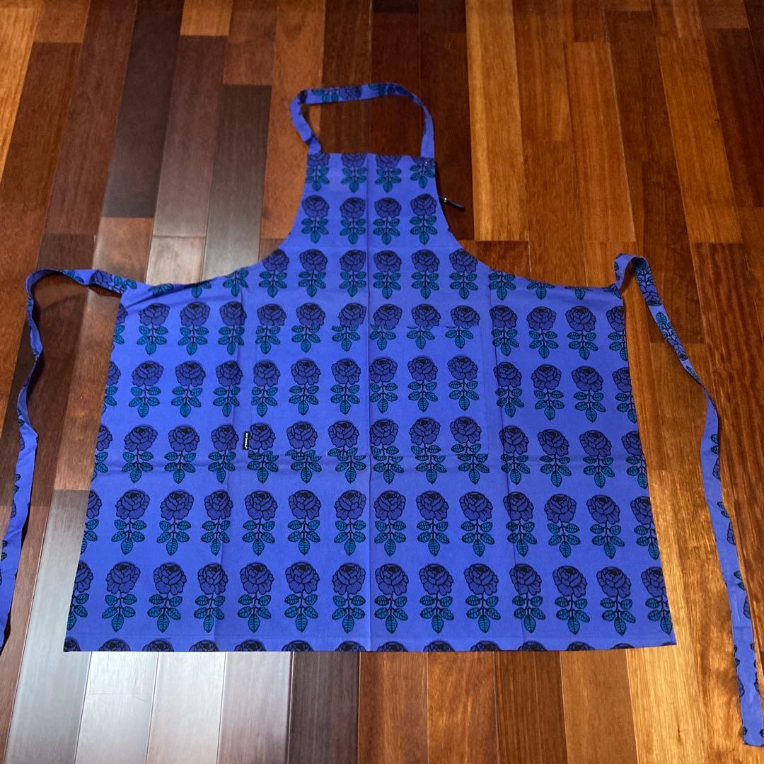 マリメッコ　エプロン　ヴィヒキルース VIHKIRUUSU