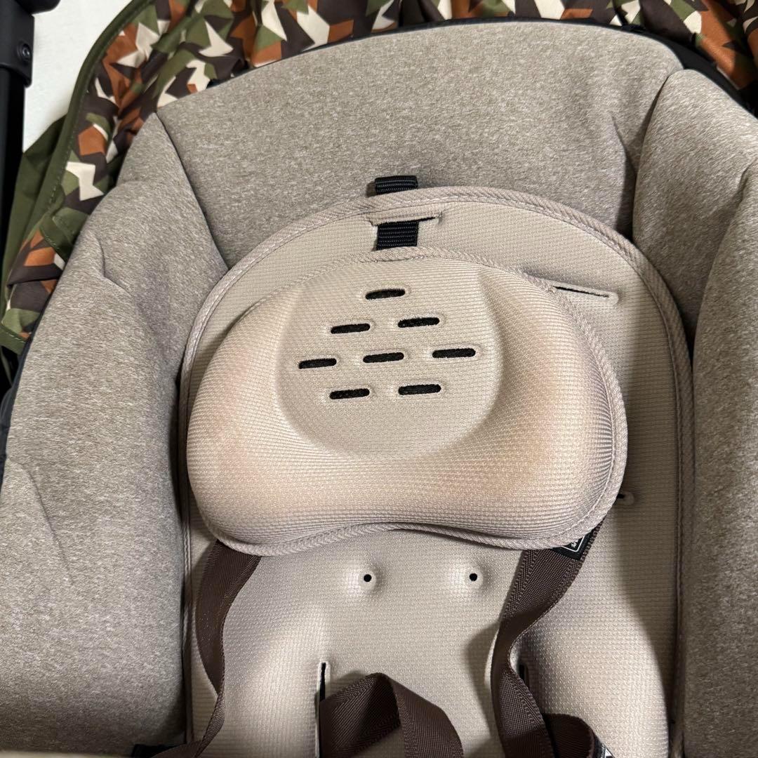 Combiコンビ スゴカル ベビーカー フォレストカーキ 新生児 エッグショック