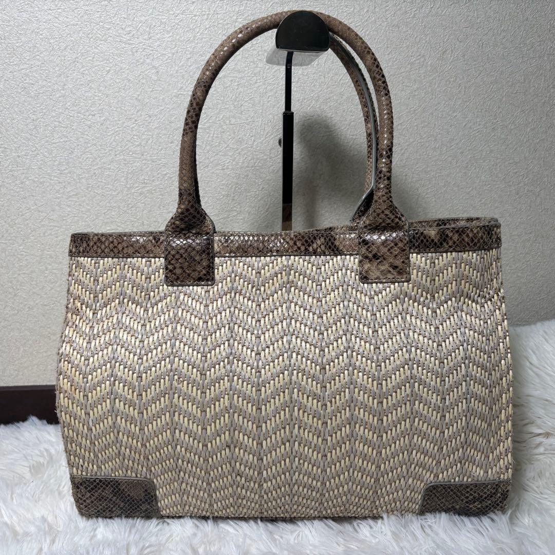 極美品✨トリーバーチ　パイソン　トート　A4可　デカロゴ　レザー　異素材　エラ