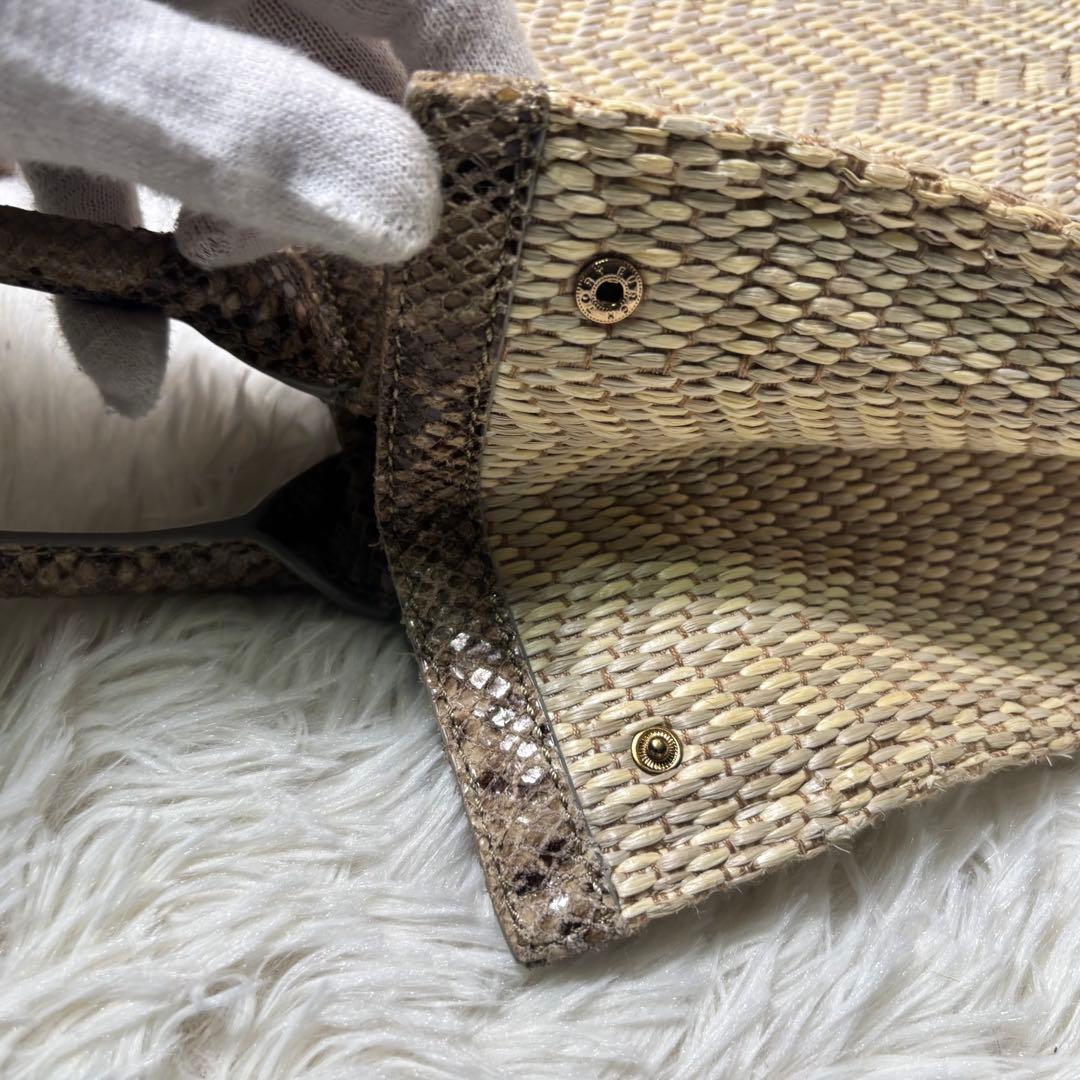 極美品✨トリーバーチ　パイソン　トート　A4可　デカロゴ　レザー　異素材　エラ