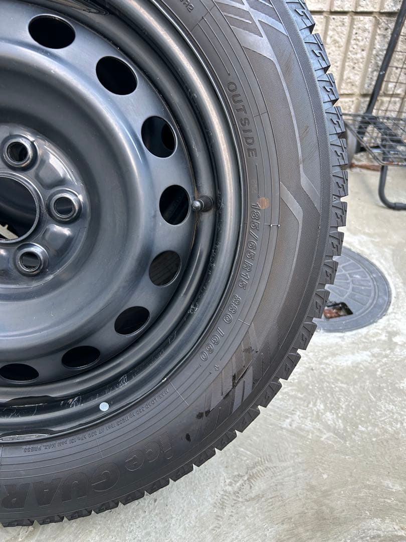 スタッドレス　トヨタ　シエンタ　ヨコハマ　アイスガード