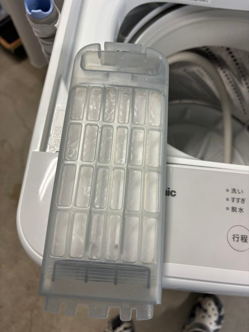 パナソニック洗濯機5kg NA-F50B152022年製T